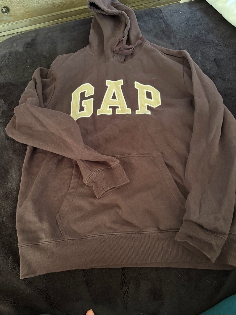 GAP Brown Hooded Sweatshirt with Cream Logo - Men's Pullover